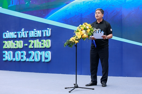 Ông Võ Quang Lâm, Phó Tổng giám đốc Tập đoàn Điện lực Việt Nam phát biểu tại lễ phát động.